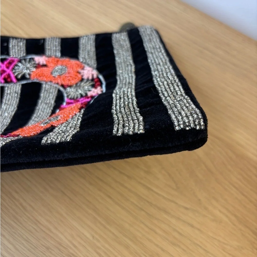 America & Beyond Beaded Initial D‎ Wristlet Clutch Black Velvet Floral Striped